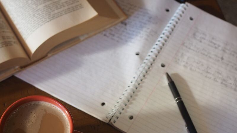 Symboldbild Urteil stärkt Studierende und Eltern