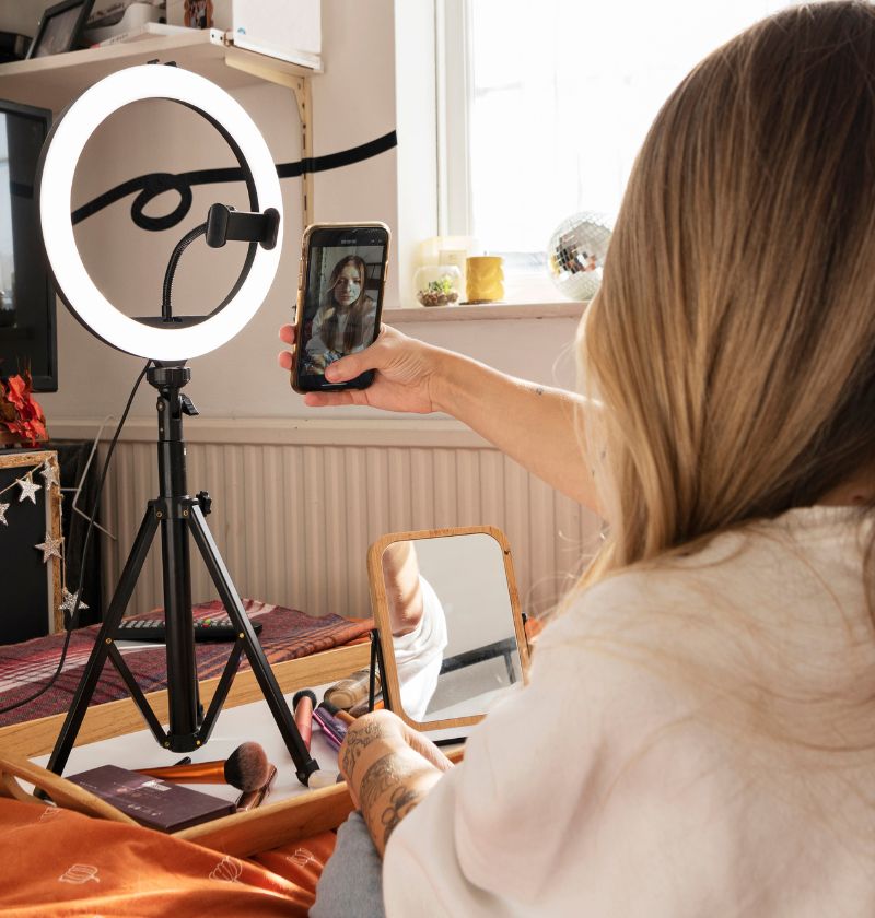 Influencer sotto esame: NRW lancia un’indagine importante